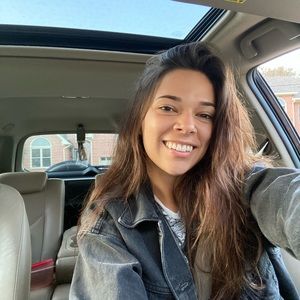 Meet your Posher, Elshi